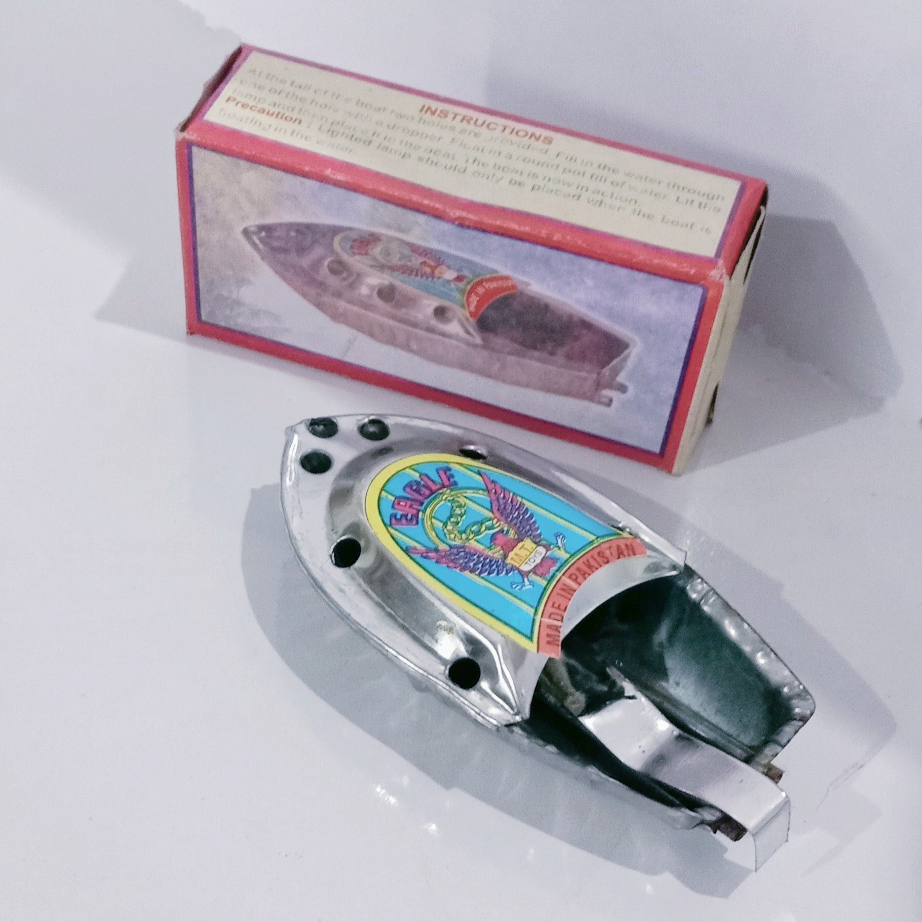 Candle Powered Steam Boat Tin Toy Vintage Style Floating POP POP Boat Water Toy Kids. 