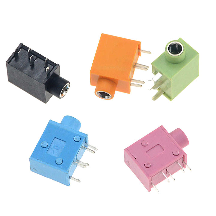 Jack audio 3.5mm 5p chân cắm pj-215