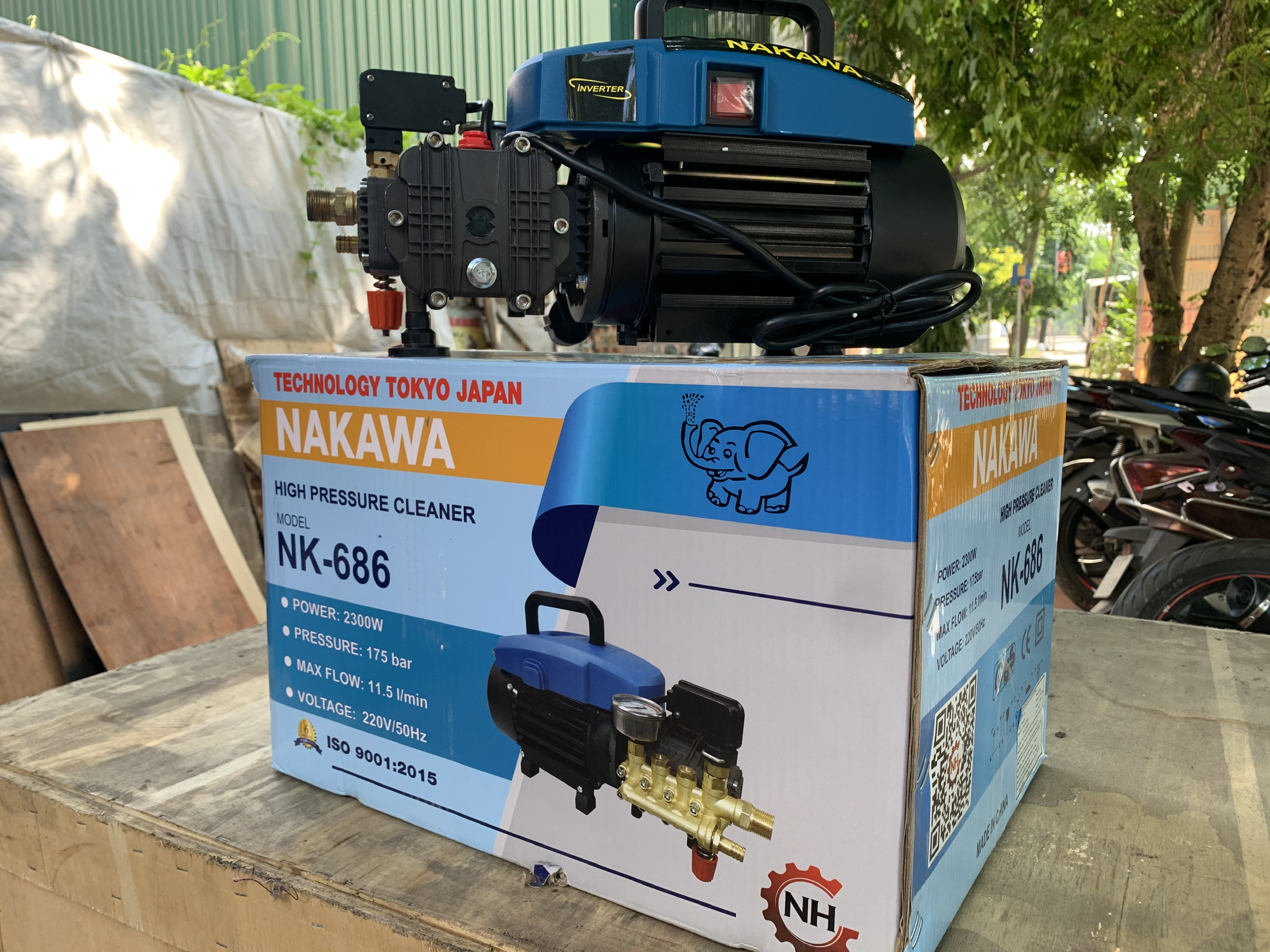 Máy Rửa Xe 2300W Nakawa NK-686
