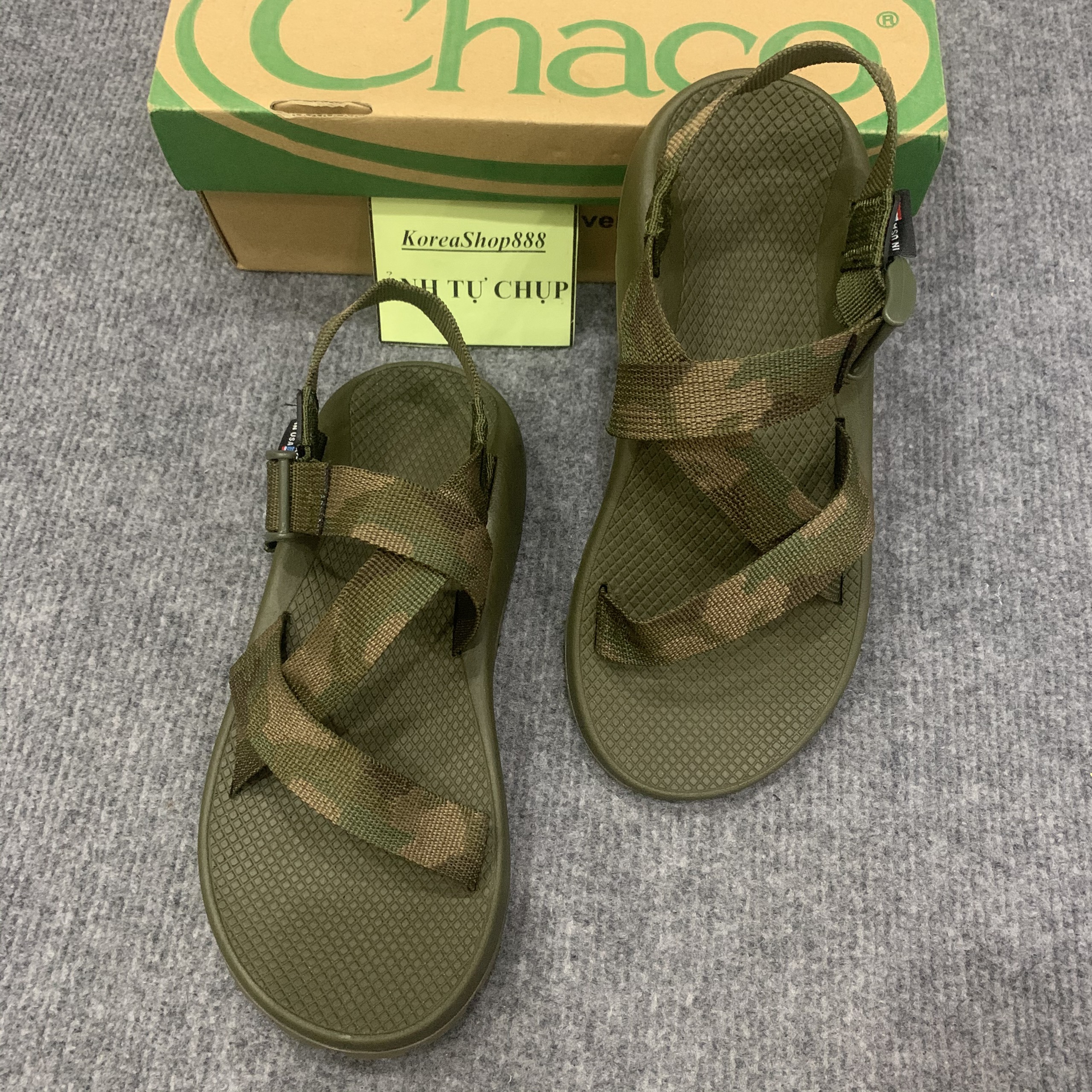 Dép Sandal Nam Chaco Rằn Ri D35