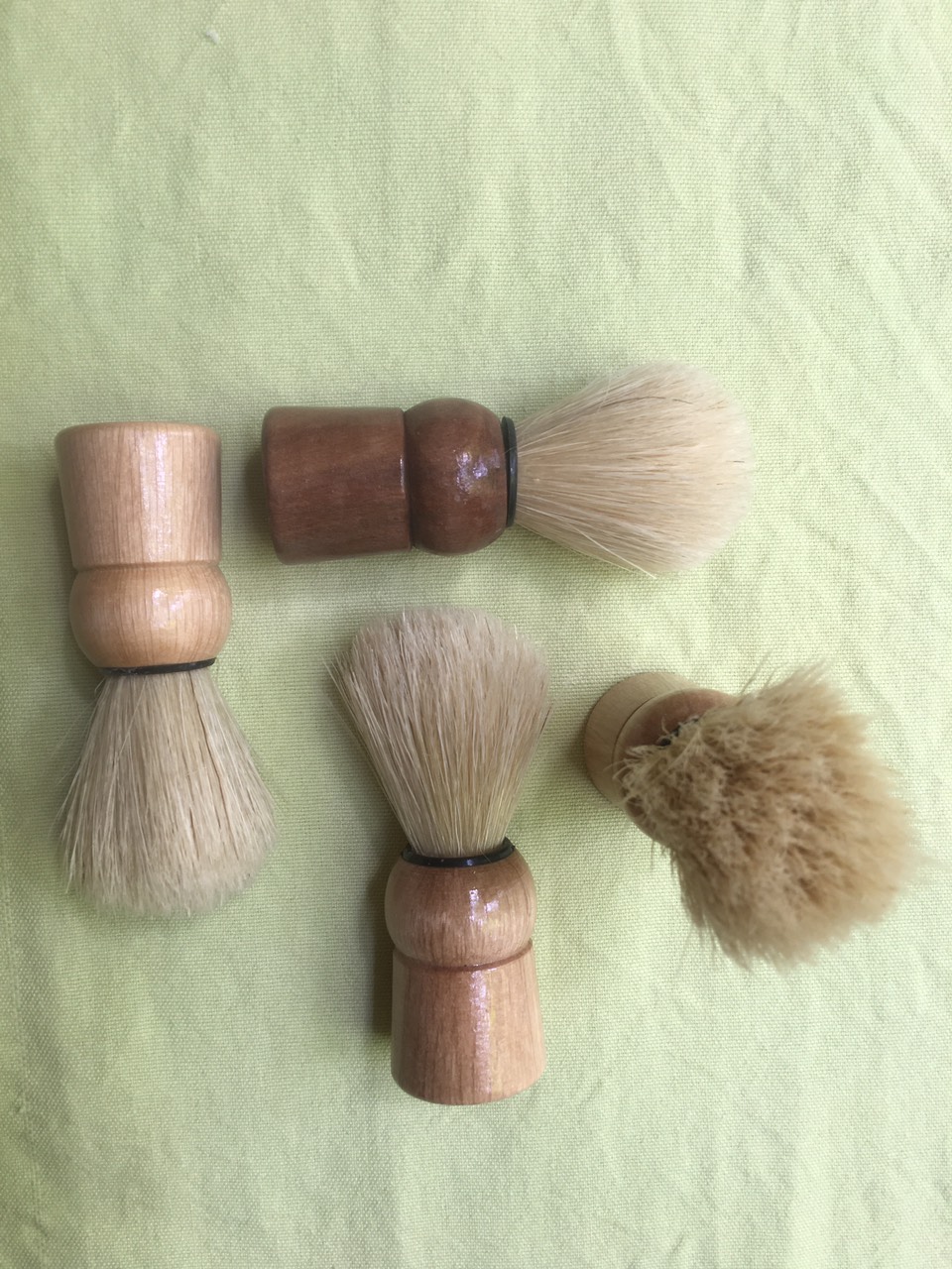 CHỔI ĐÁNH BỌT, QUYÉT KEM CẠO RÂU CHO SALON TÓC NAM