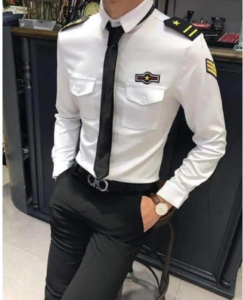 ÁO CƠ TRƯỞNG MỚI LỊCH LẢM