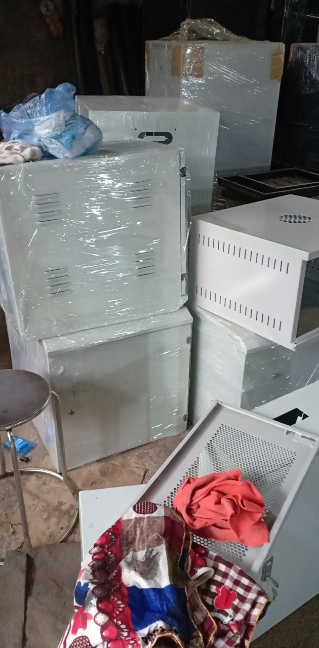 Tủ rack 6u d400 , tủ mạng 6u sâu 400 cao cấp( hàng loại 1 dày chắc)
