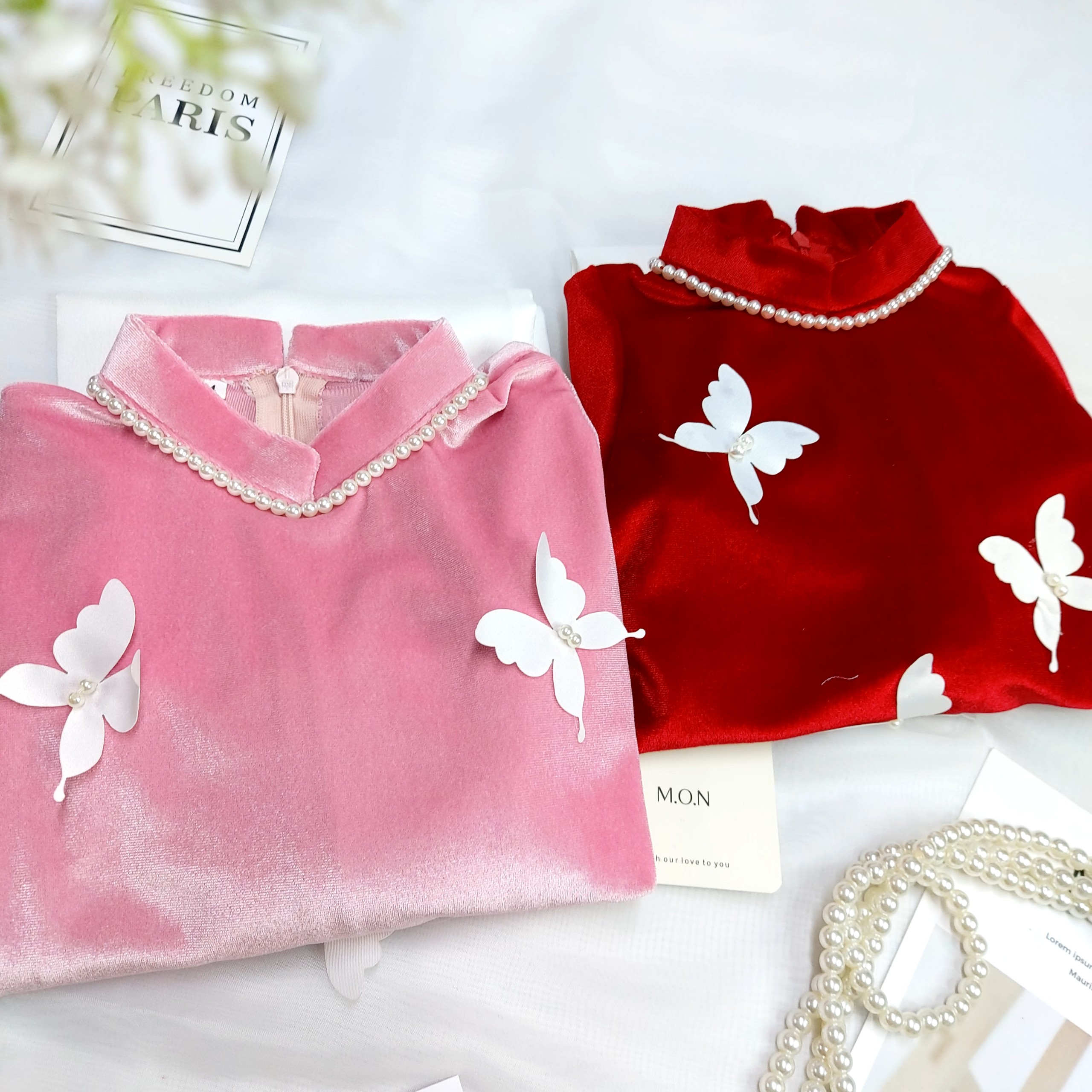 Set Áo Dài Bé Gái Nhung Đính Bướm Thủ Công