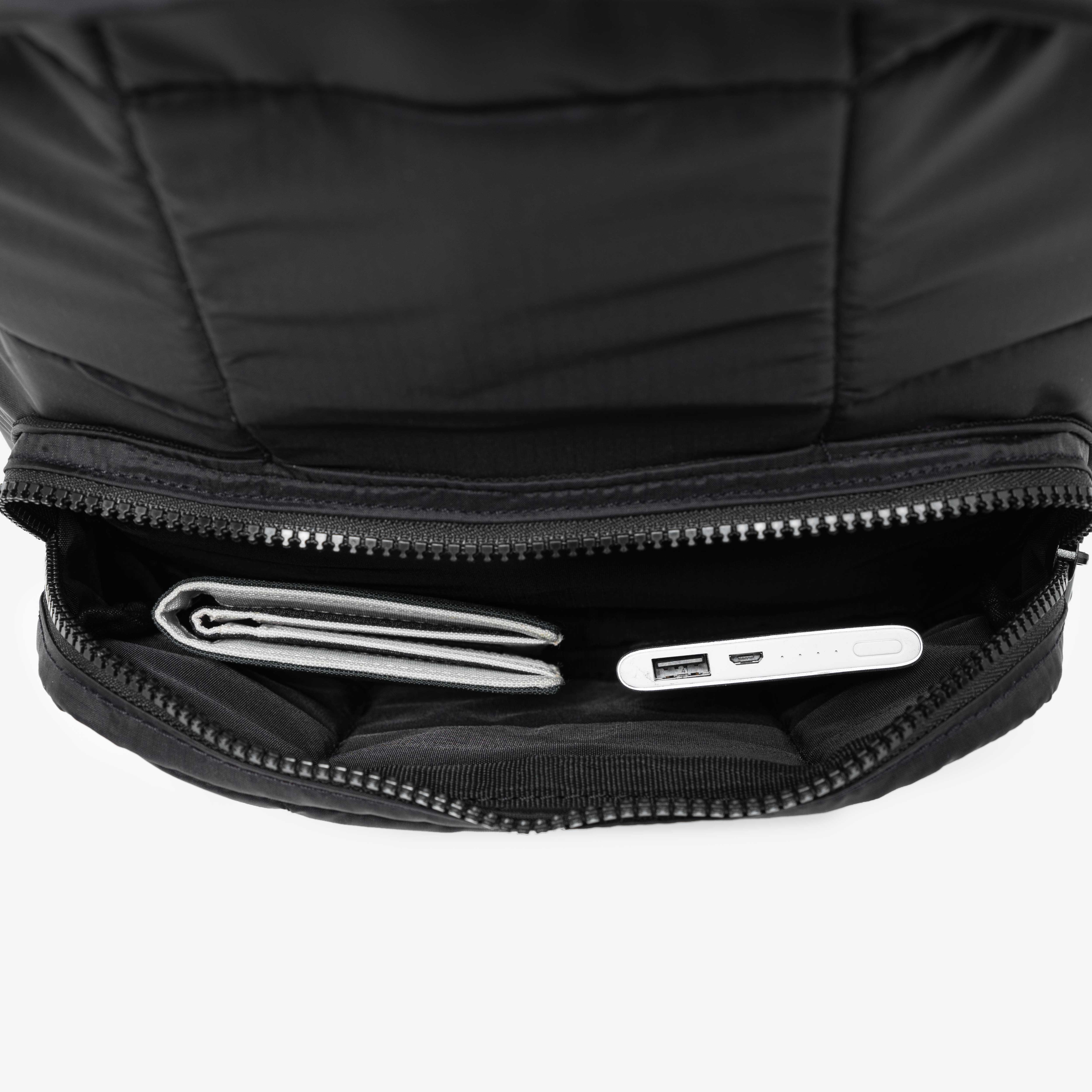 Balo thời trang nam nữ DIM Light Backpack - Chất liệu chống thấm nước