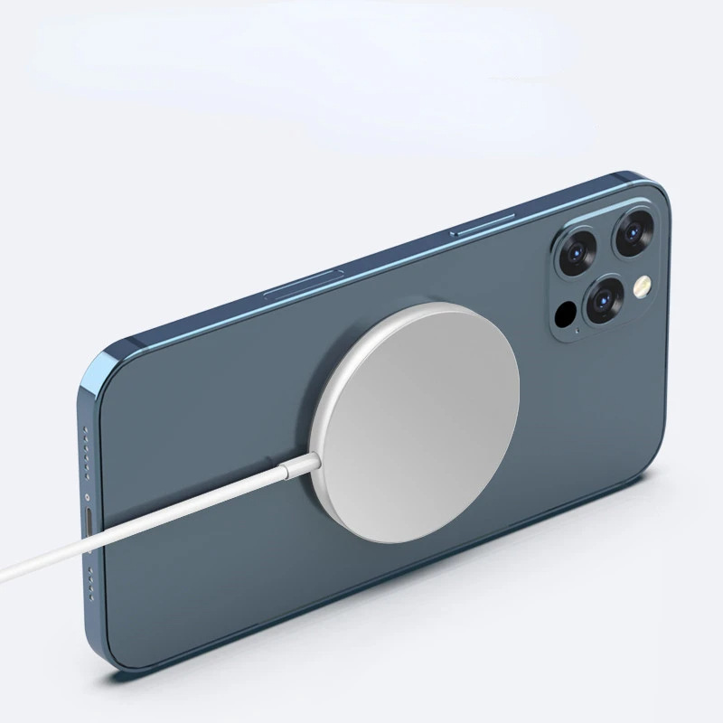 Universal Magnetic Wireless Charger for iPhone 12/13/14 Series, Fast Charging Pad with Smart Connectivity.