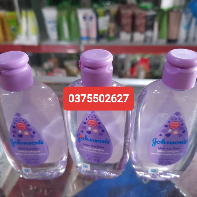 nước hoa gohnson's ,màu tím 50ml