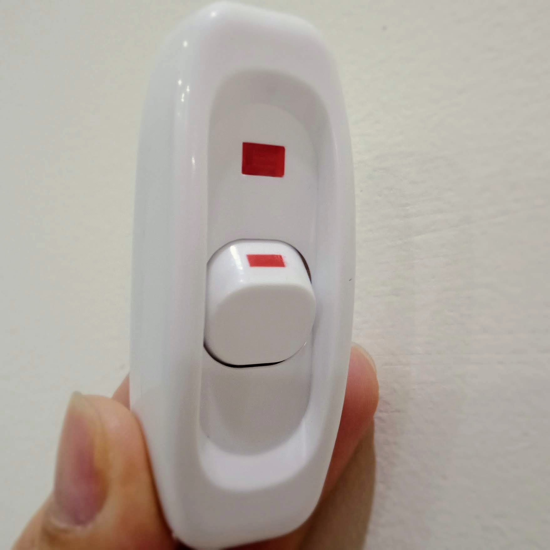 Công tắc bật tắt quả nhót -MÀU ĐEN / TRẮNG- Có đèn báo - Tiếp điểm bằng đồng