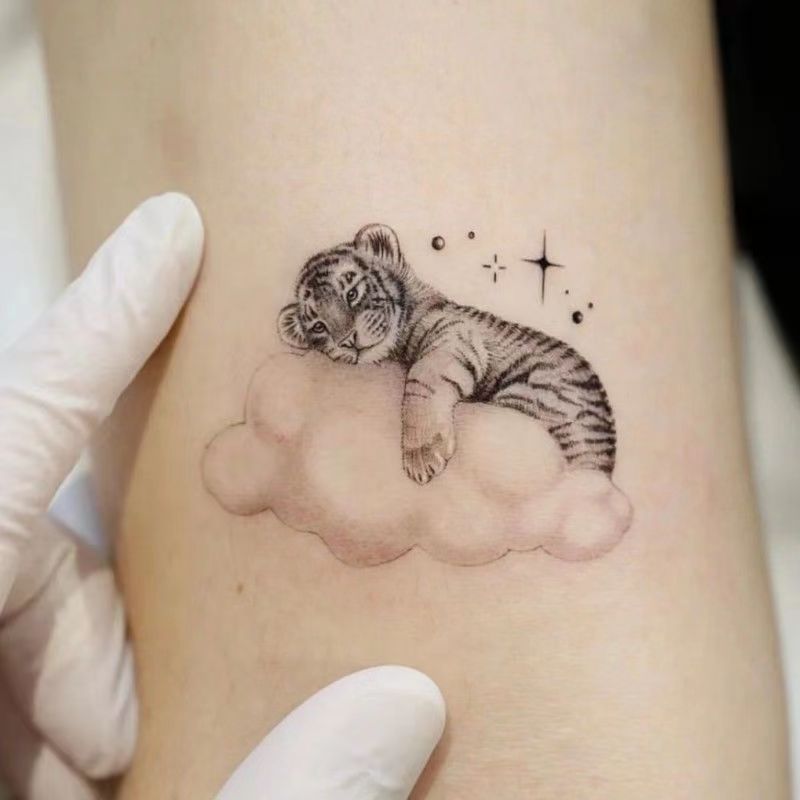 (Buy 1 get 1 free) Waterproof cool sexy hand and ankle hand-painted small picture tattoo sticker