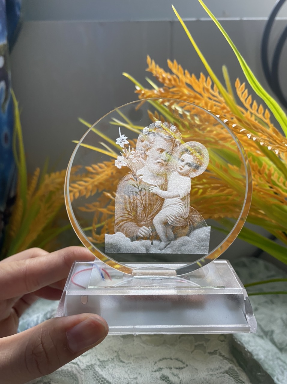 419. Tượng công giáo - pha lê Giuse có đèn