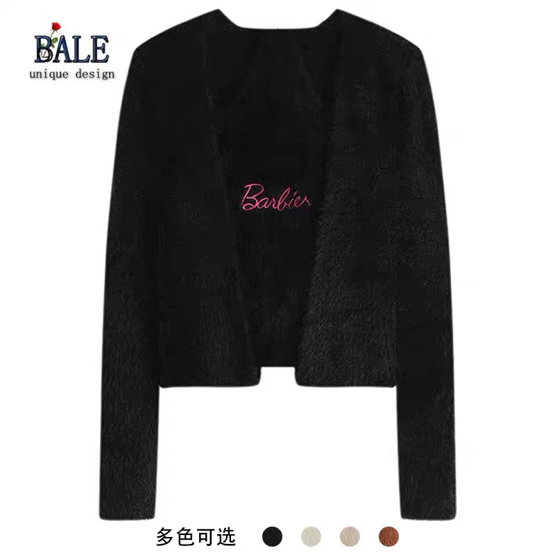 set len lông thêu barbie : gồm choàng  & yếm