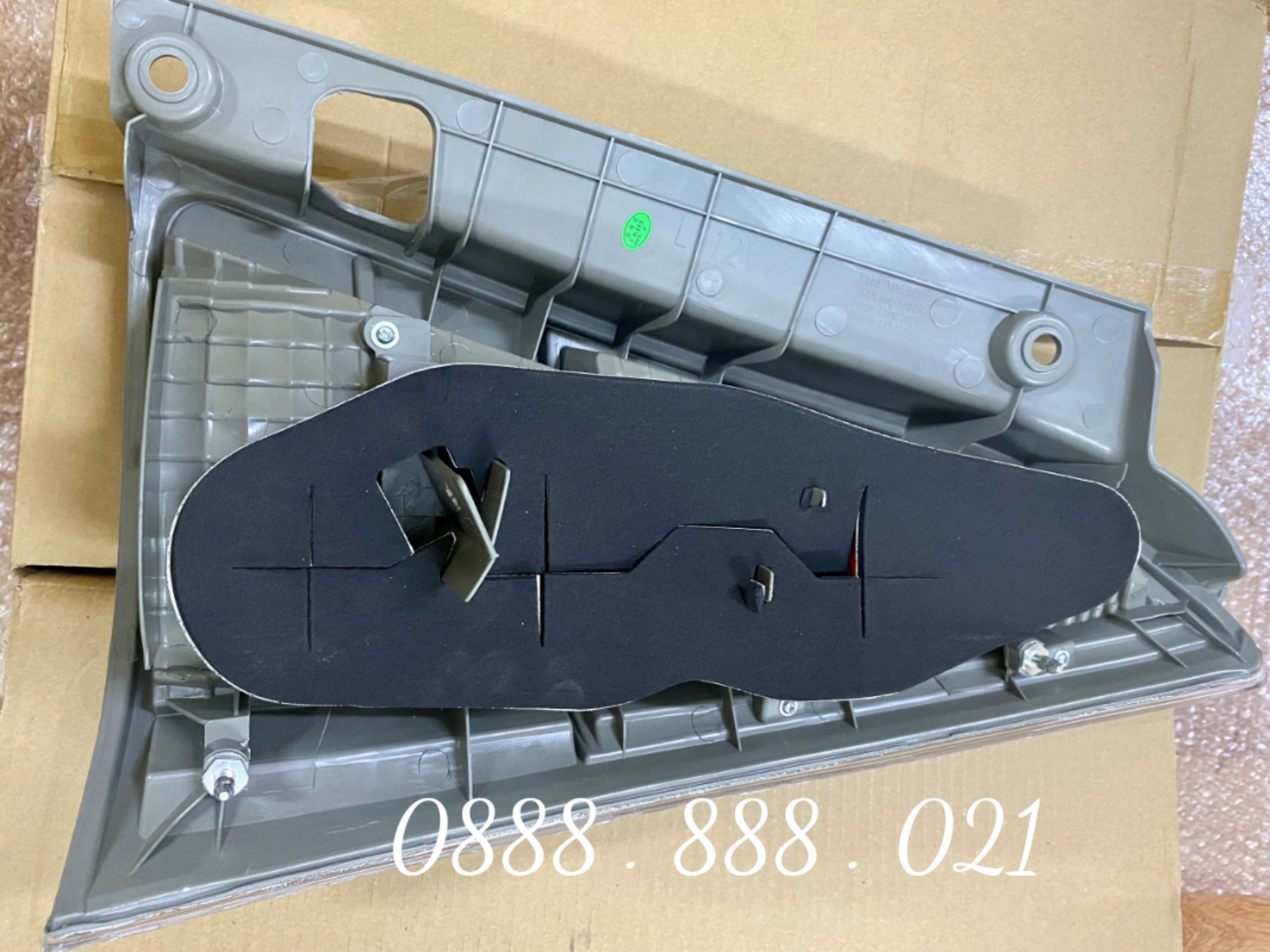 Đèn hậu Innova 09 - 11 ( giá 1 chiếc , Oem )