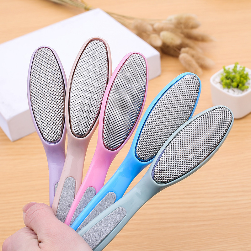 Dụng cụ chà gót chân bằng thép  màu giao hàng ngẫu nhiên