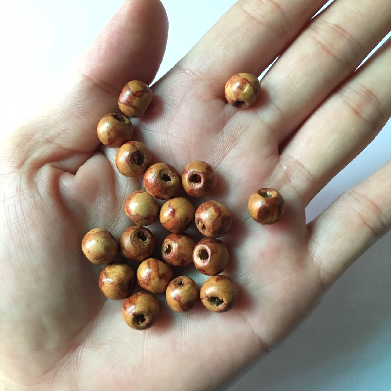 20 hạt gỗ 8mm sơn vân nâu