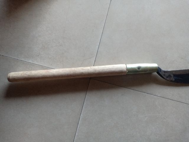 CÂY RỰA ĐẦU MÓC CÁN GỖ, PHÁT CỎ, CHẶT CÂY