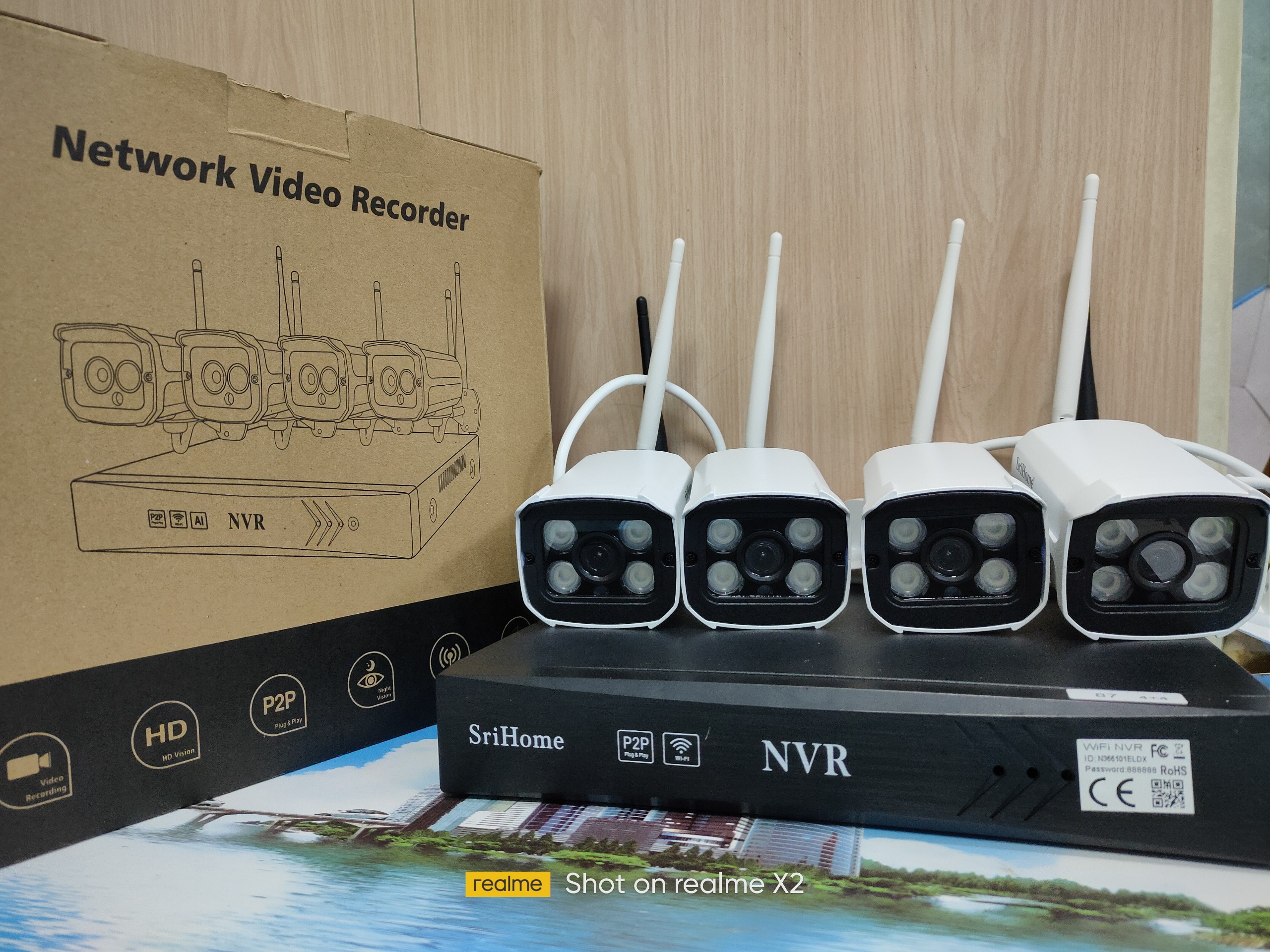 BỘ KIT CAMERA WIFI 1 ĐẦU GHI + 4 MẮT CAMERA 720P