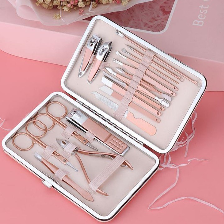 Bộ Bấm Móng Chăm Sóc Móng 18 Món Màu Hồng