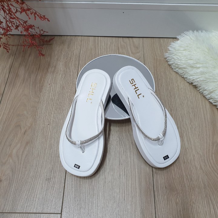 DÉP KẸP QUAI XOÀN SIÊU SANG