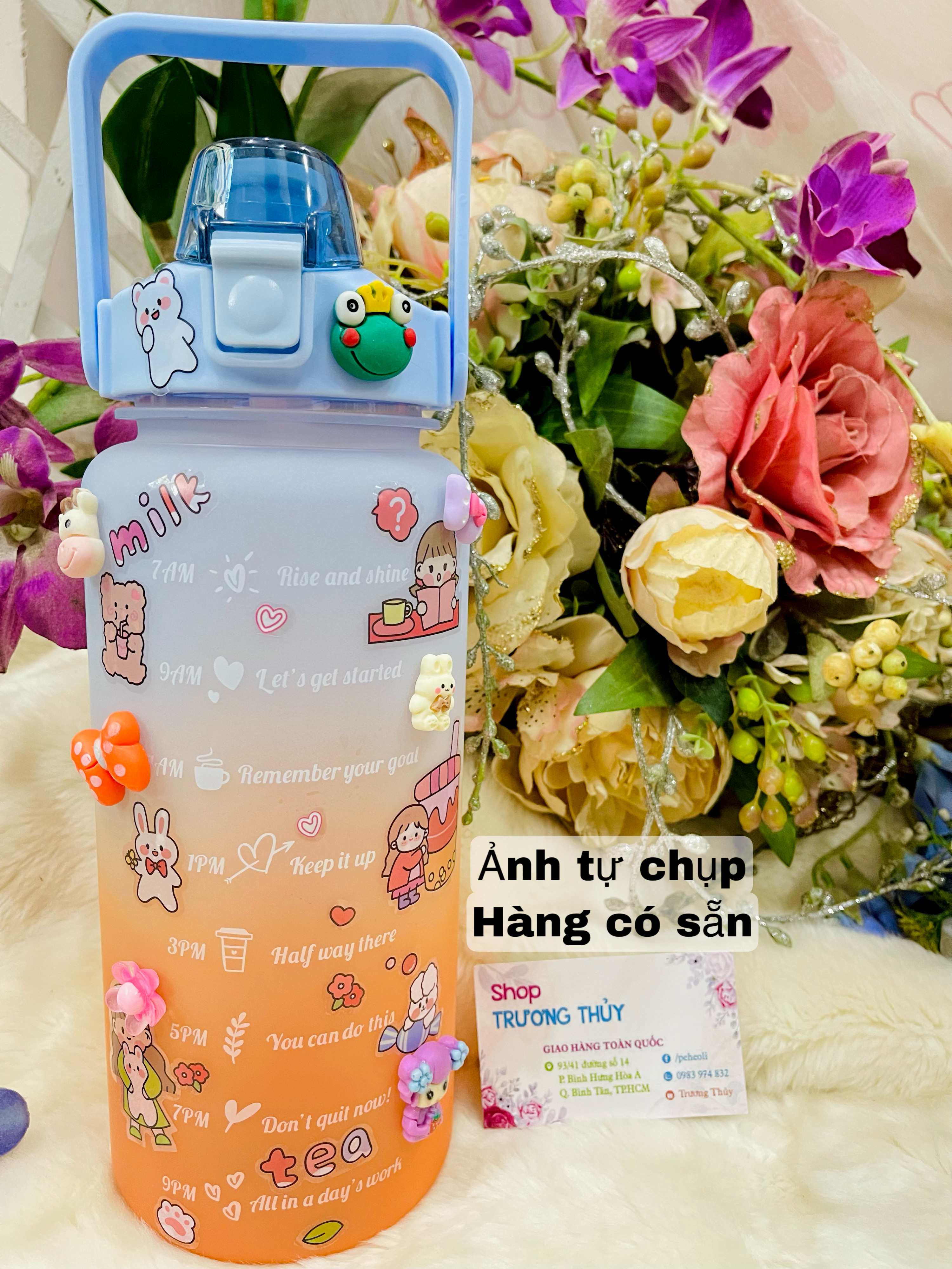 Bình nước nhắc nhở uống nước mỗi ngày dành cho người lười uống nước 2 lít