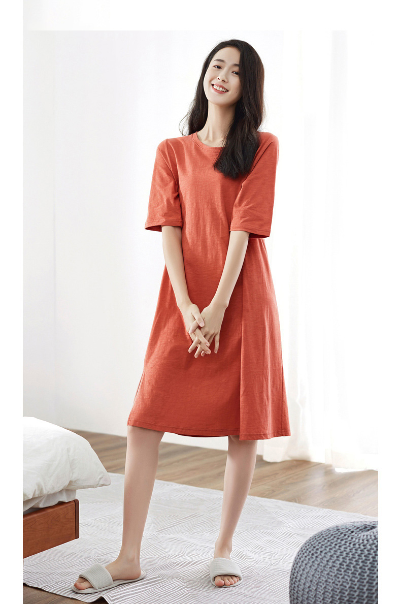 Đầm thời trang tay ngắn xẻ tà