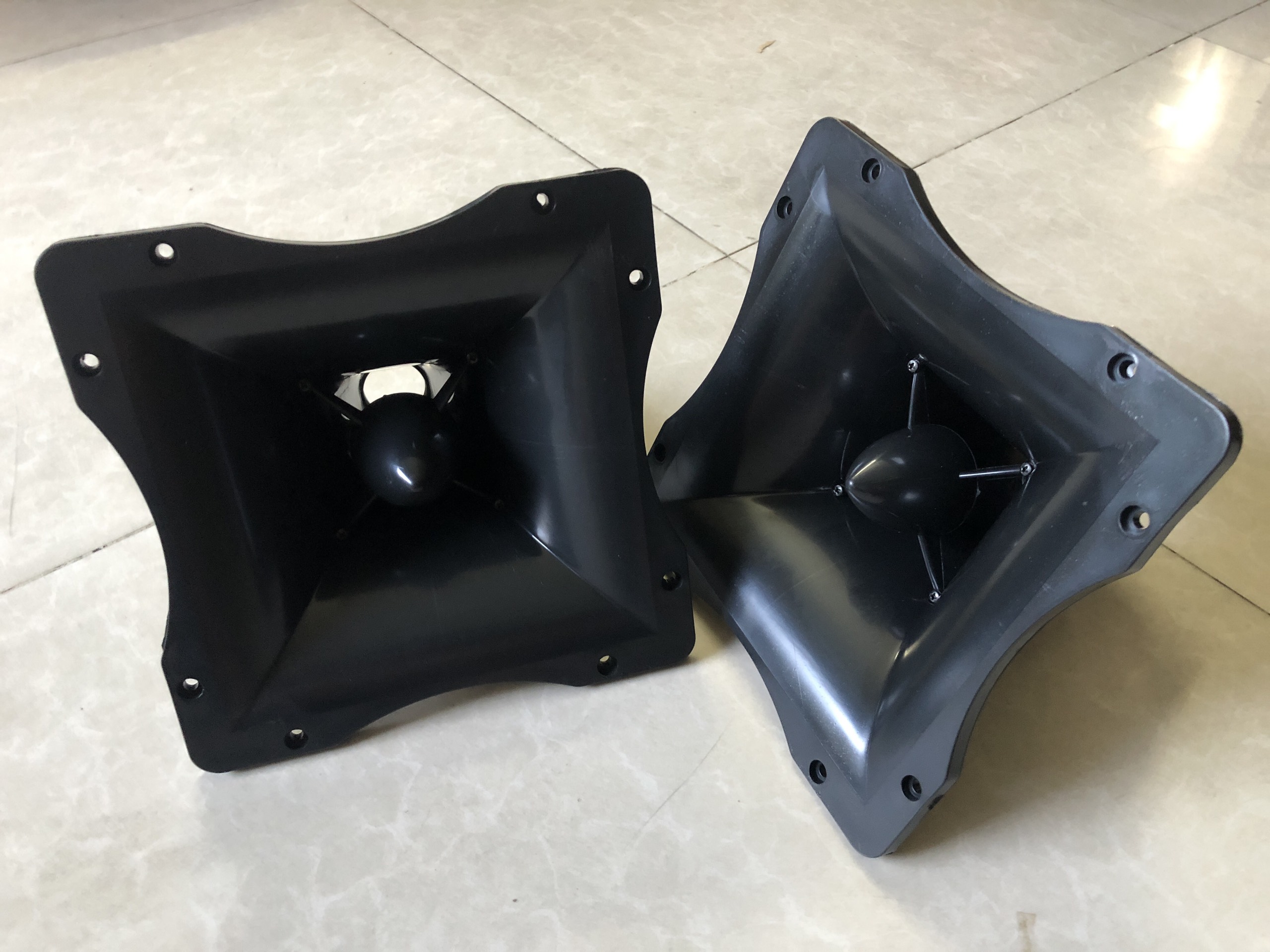 2 họng kèn củ treble 23x23cm gắn treble 850-750-450-350 điều vừa