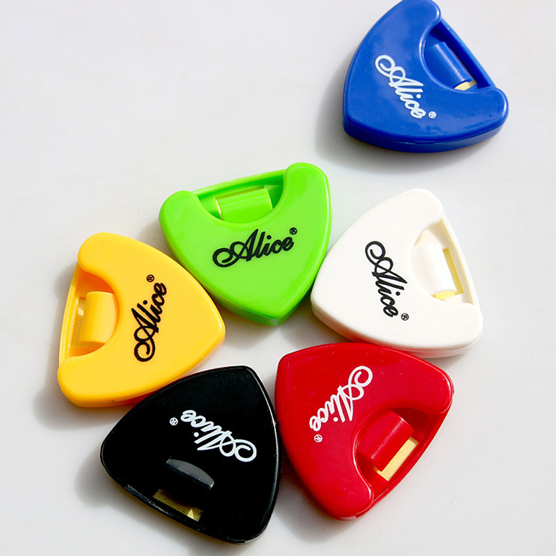 【GG Music】💖【HOT SALE】🎈🎈 Guitar Pick Holder Plastic Plectrum Case Mediator Storage Self Adhesive