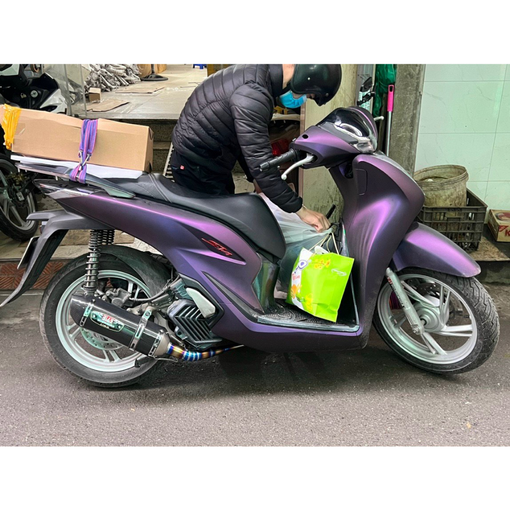 Pô độ LEOVINCE SBK - ONE Đầu Carbon Fitber