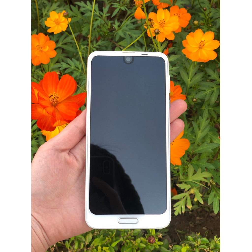 Điện thoại sharp Aquos R2 chip 845 màn hình 120hz