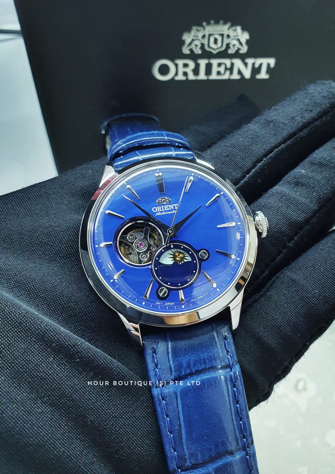 orient watch moonphase