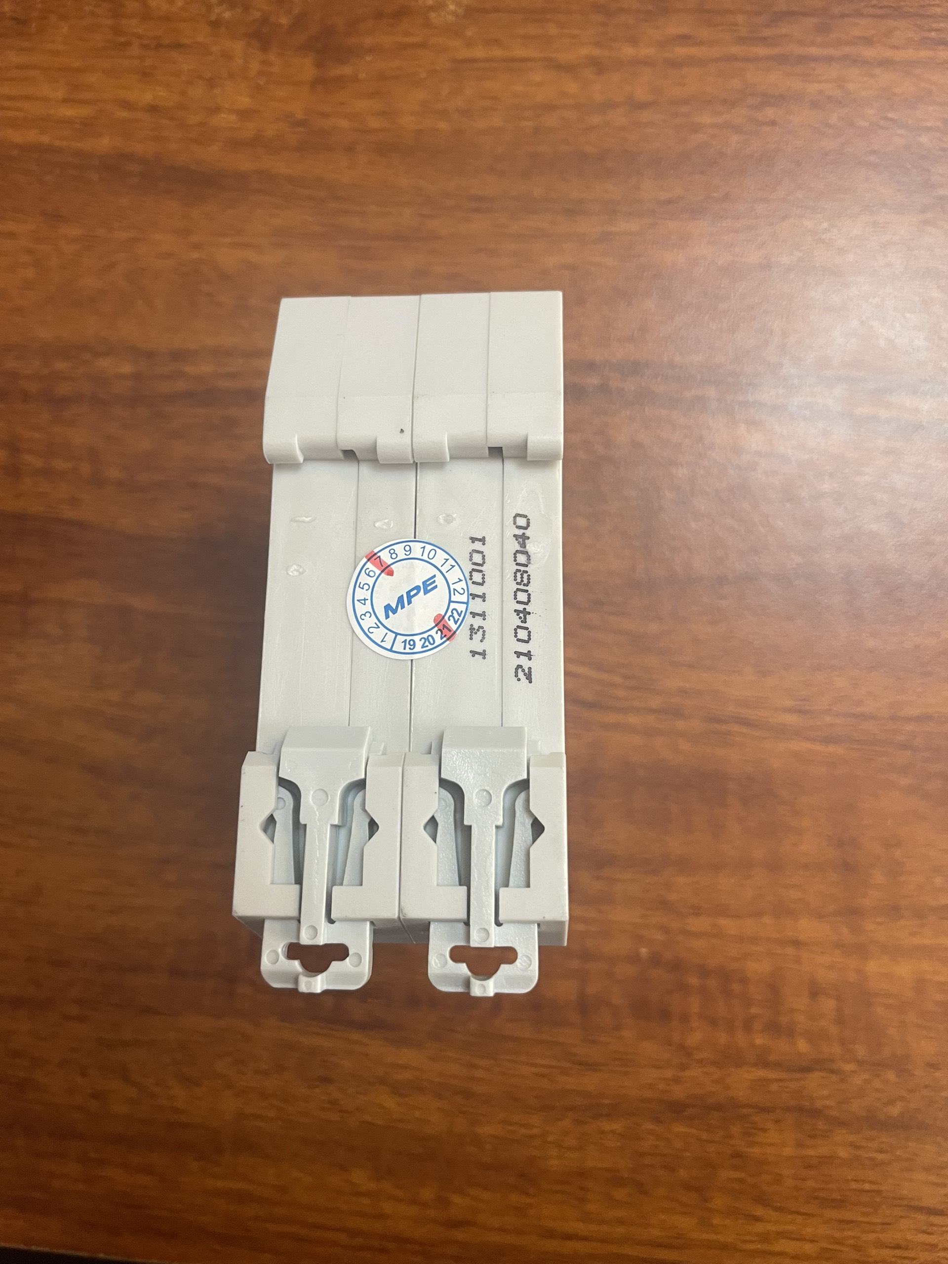 CẦU DAO TỰ ĐỘNG 2 PHA (Attomat 2 pha) MPE