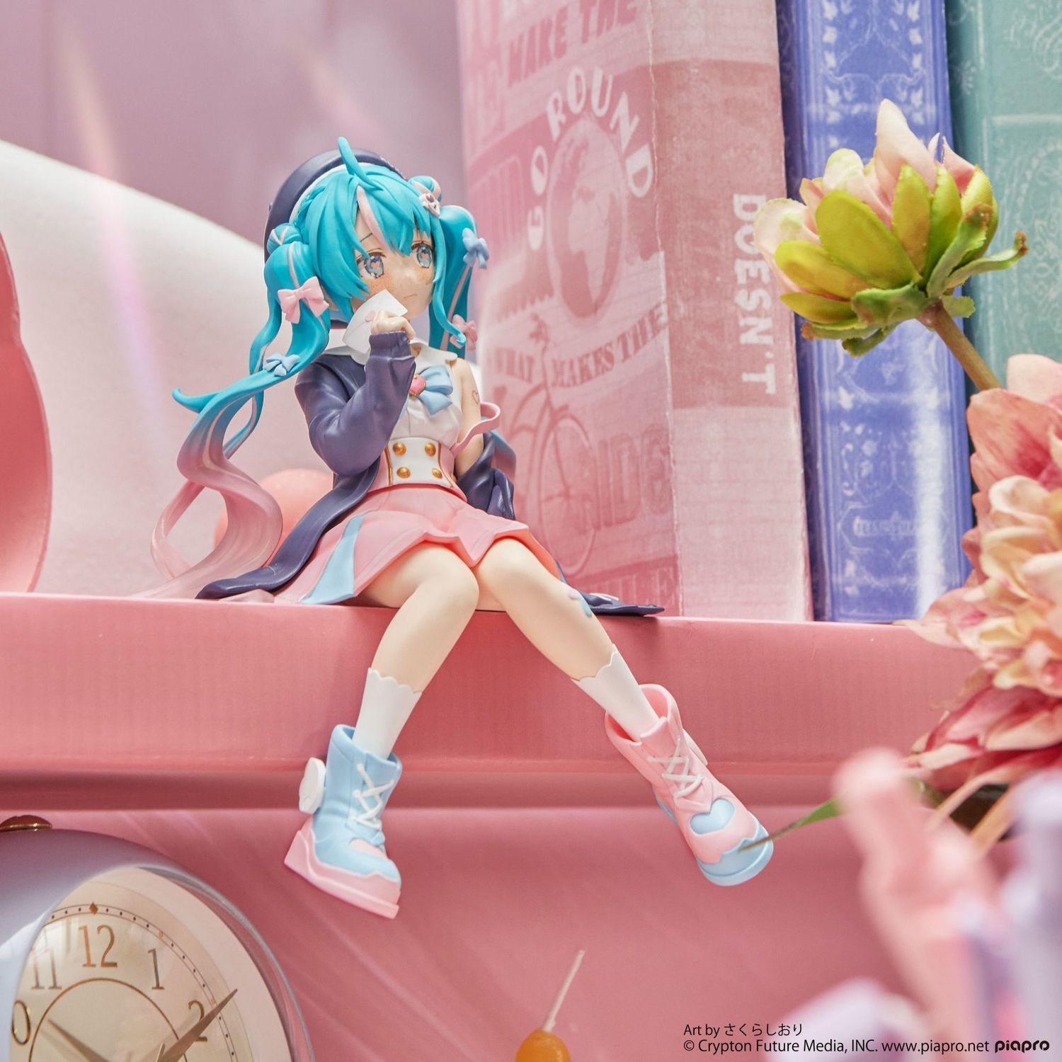 FuRyu VOCALOID Hatsune Miku Future Hot Noodles Hand made Peripheral Model Chassis Car mounted Decoration Gift