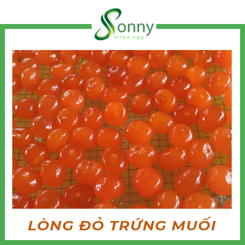 Lòng đỏ trứng muối sạch cỡ 12gr - 50 trứng/túi