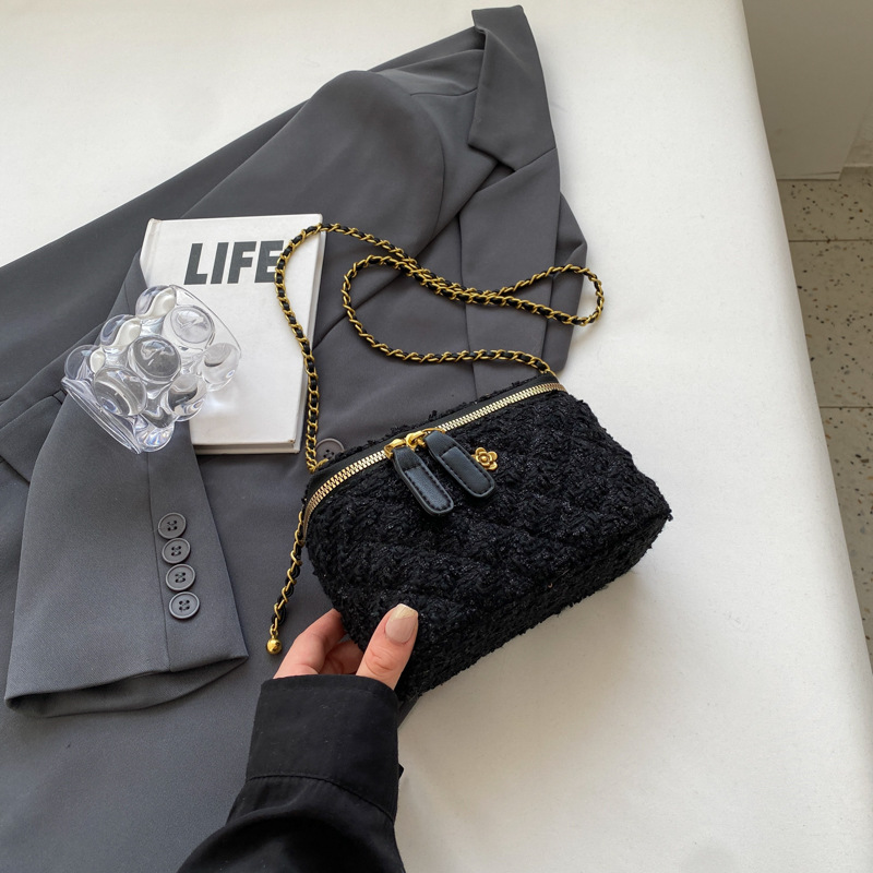JIVIVIL Elegant Women Crossbody Bags Shoulder Bags with Sequins Portable Chain Bag Box Bag Sling Bag