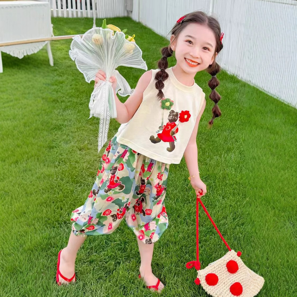 Bộ Đồ Hai Chiếc Trẻ Em Ngoại Thương Hoa Nhí Mùa Hè Mẫu Mới Bộ Đồ Bé Gái Phong Cách Tây 2025 Áo Thun Trẻ Em Quần Dễ Phối