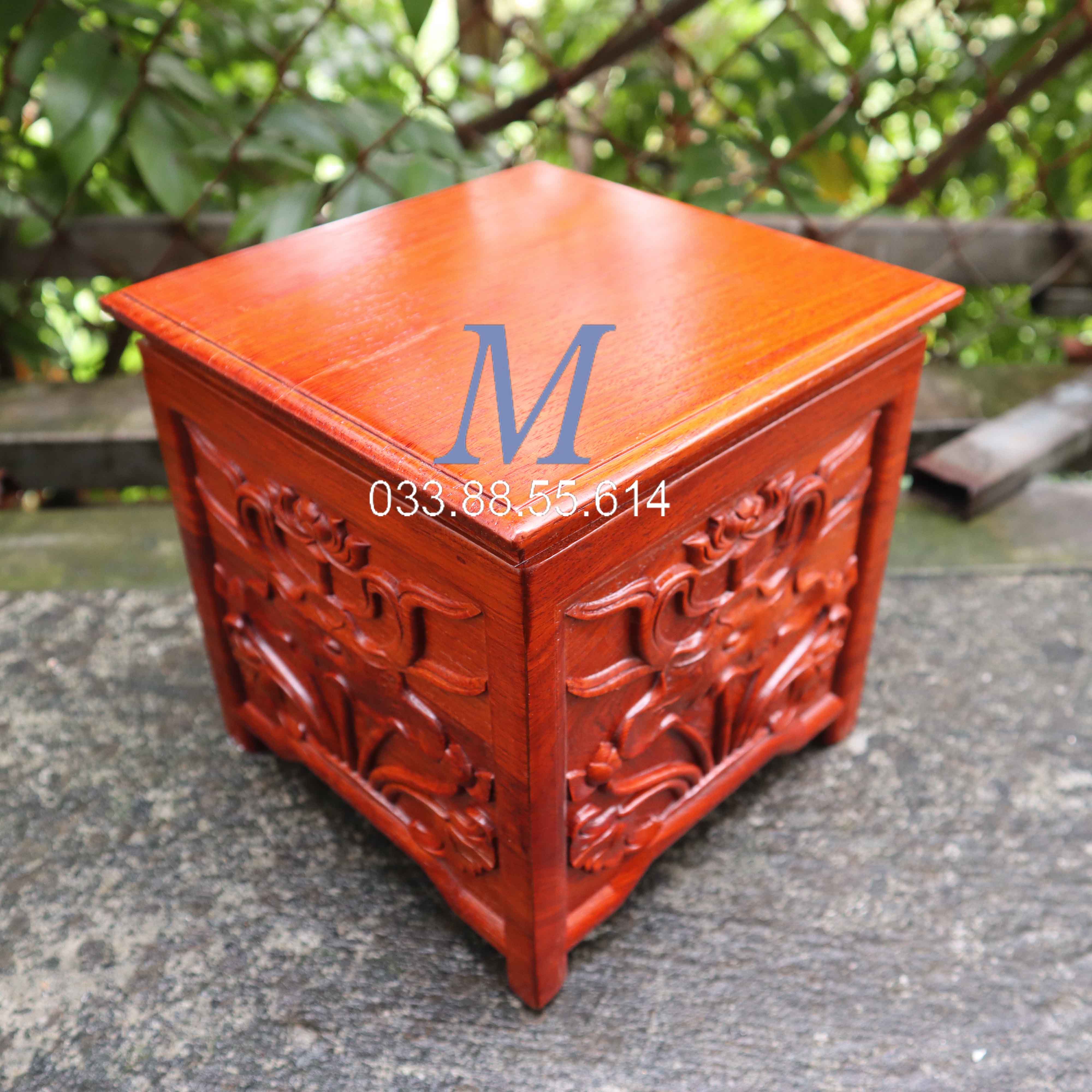 Nhất sơn hoa sen đục nền gỗ hương 3 cỡ mặt vuông Cao