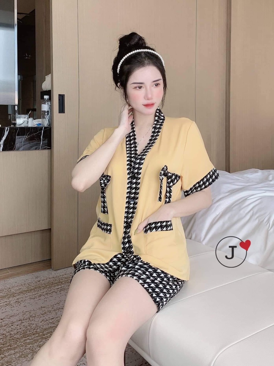 Đồ Bộ Pijama Nữ Tiểu Thư Kimono Tay Cộc Quần Đùi Họa Tiết Phối Nơ , Bộ Đồ Ngủ Cho Nữ Tay Ngắn ,Bộ Đồ Nữ Đẹp Giá Rẻ ,Bộ Đồ Mặc Nhà Cho Nữ Chất Kate Lụa Cho Nữ Dưới 58kg