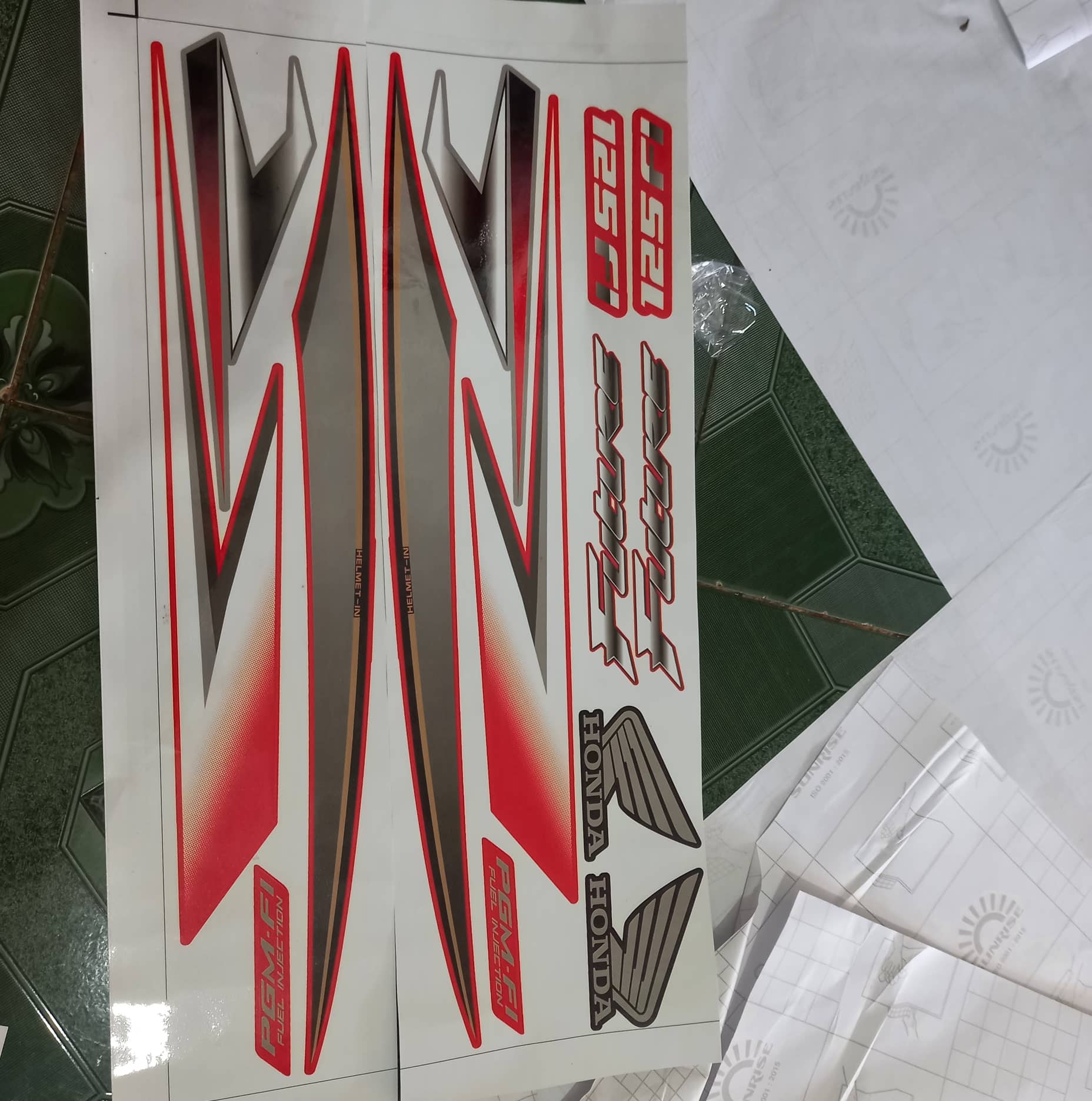 Tem rời future 125 fi đỏ bạc