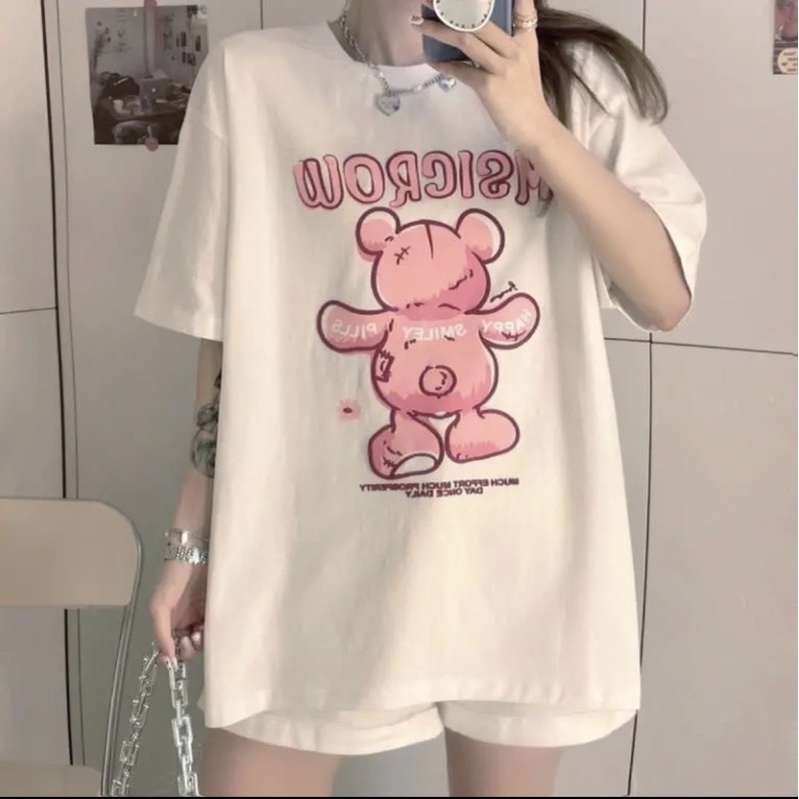 Áo phông gấu hồng phom rộng