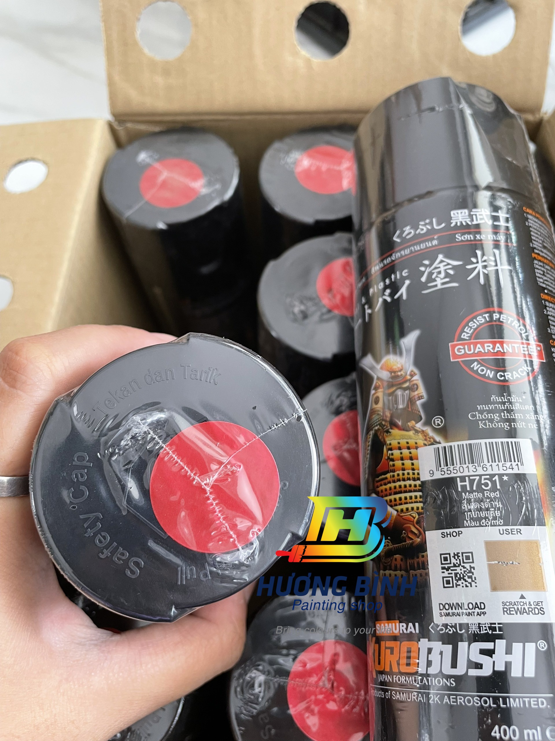 Sơn xịt Samurai màu Đỏ Mờ - H751 (cần sơn trên nền Bạc) (400ml)
