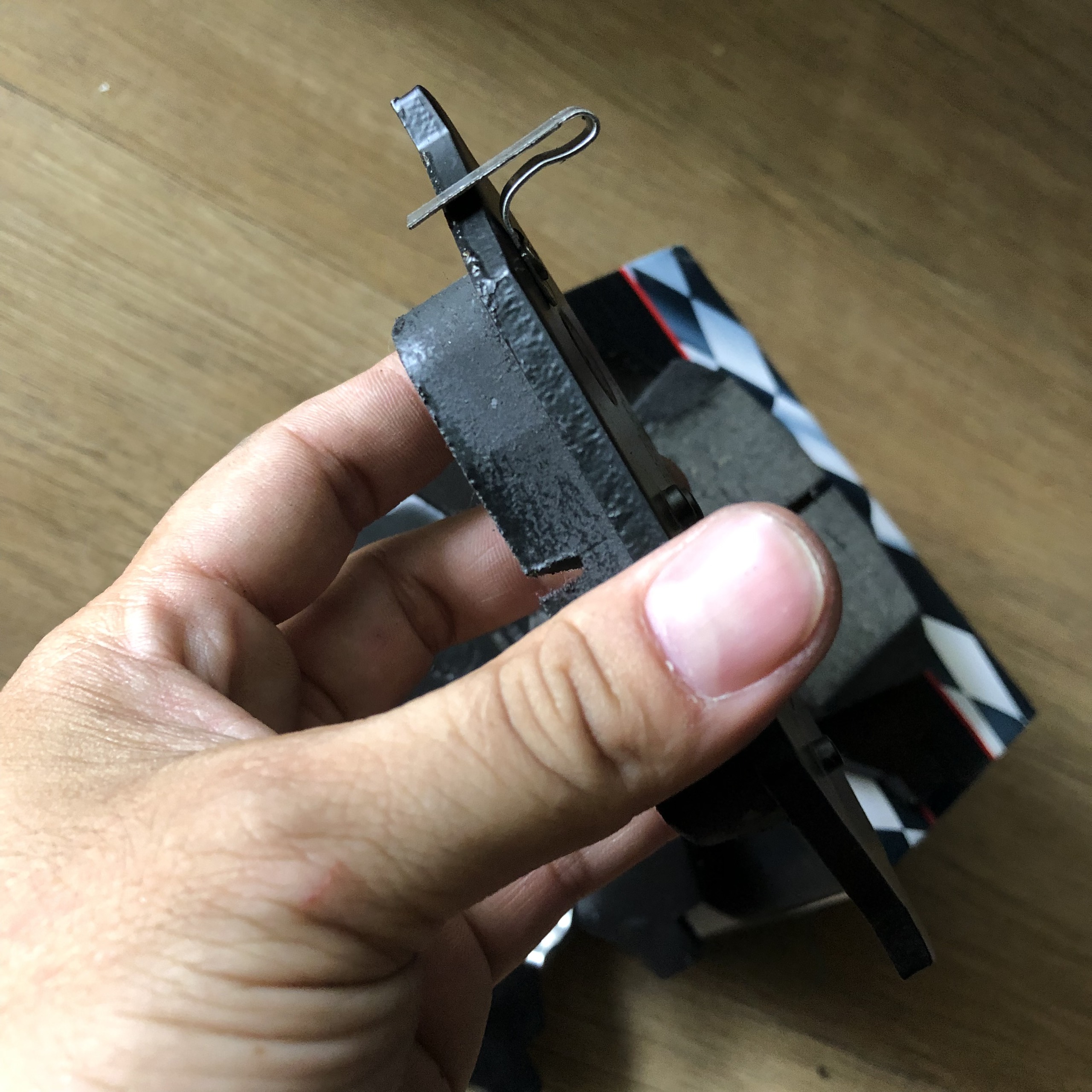 MÁ PHANH ĐĨA TRƯỚC VINFAT FADIL