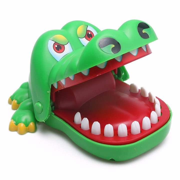 Trò chơi cá sâu cắn tay vui nhộn