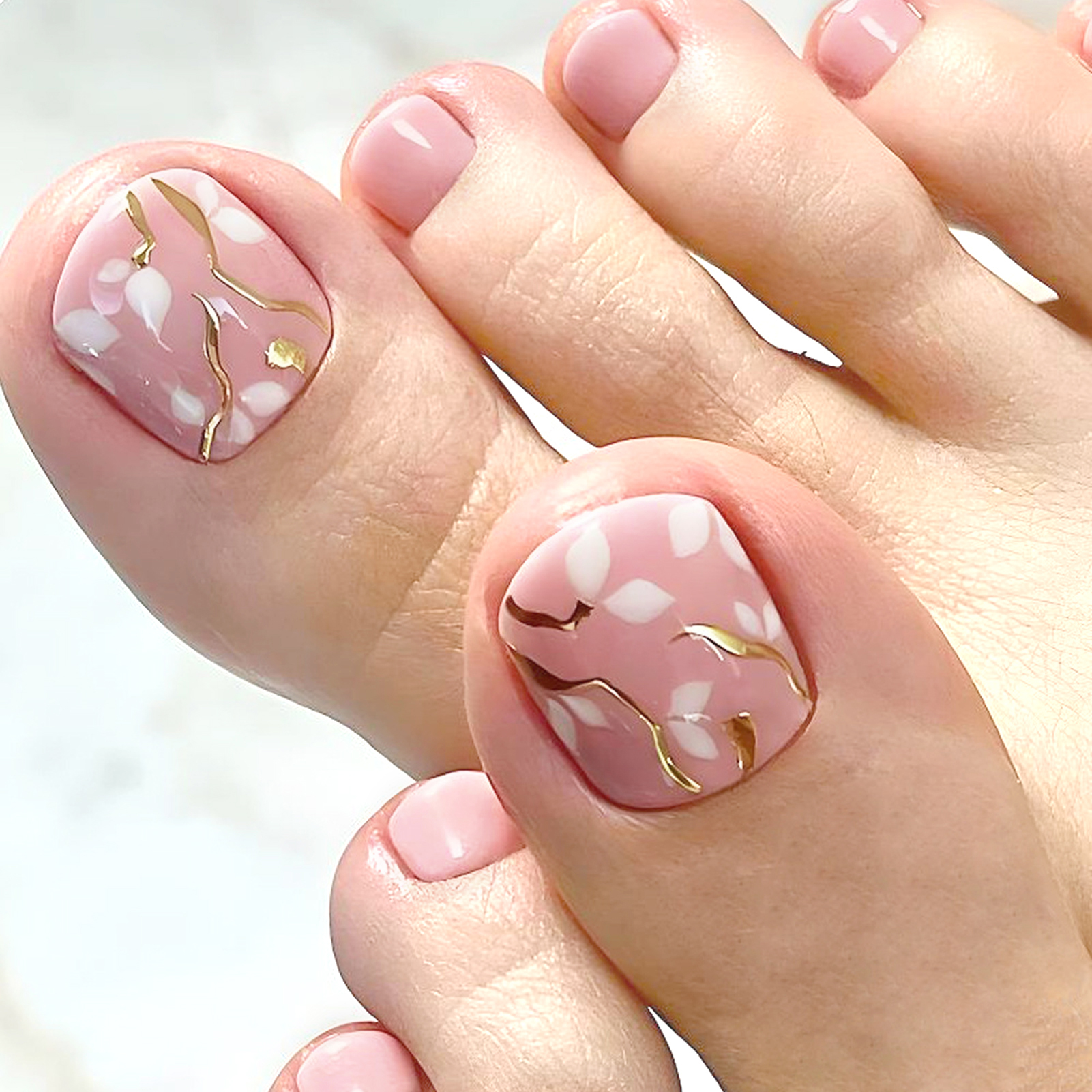 Short%20Pink%20Press%20on%20Toenails%20with%20French%20White%20Edge%20Flower%20Designs%20Toe%20Nails%20Sets%20for%20Women%20Girls%20DIY%20Manicure%20Nail%20Art%20-%20Image%209