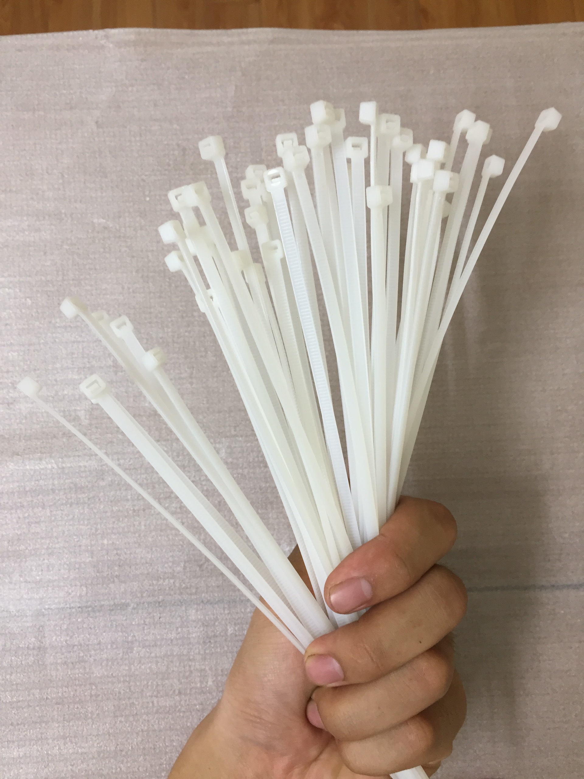[Giá hủy diệt] [ Siêu ưu đãi] Túi 250 sợi dây rút dây thít nhựa 20cm với chất liệu Nylon PA66