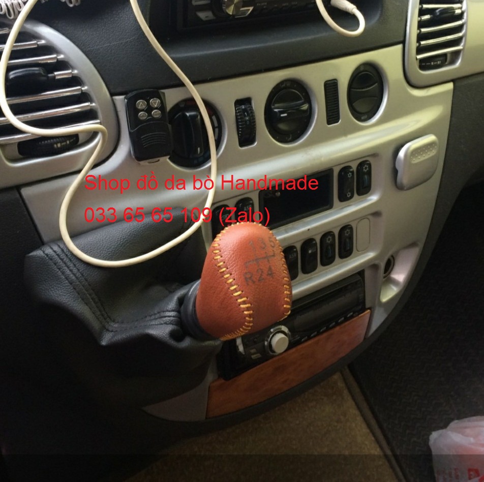 Bọc da cần số xe Mercedes Sprinter, mec 16 chỗ