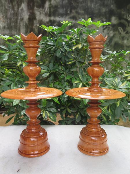 Cặp Chân Đèn Thờ Gỗ Gỏ Cao 30Cm