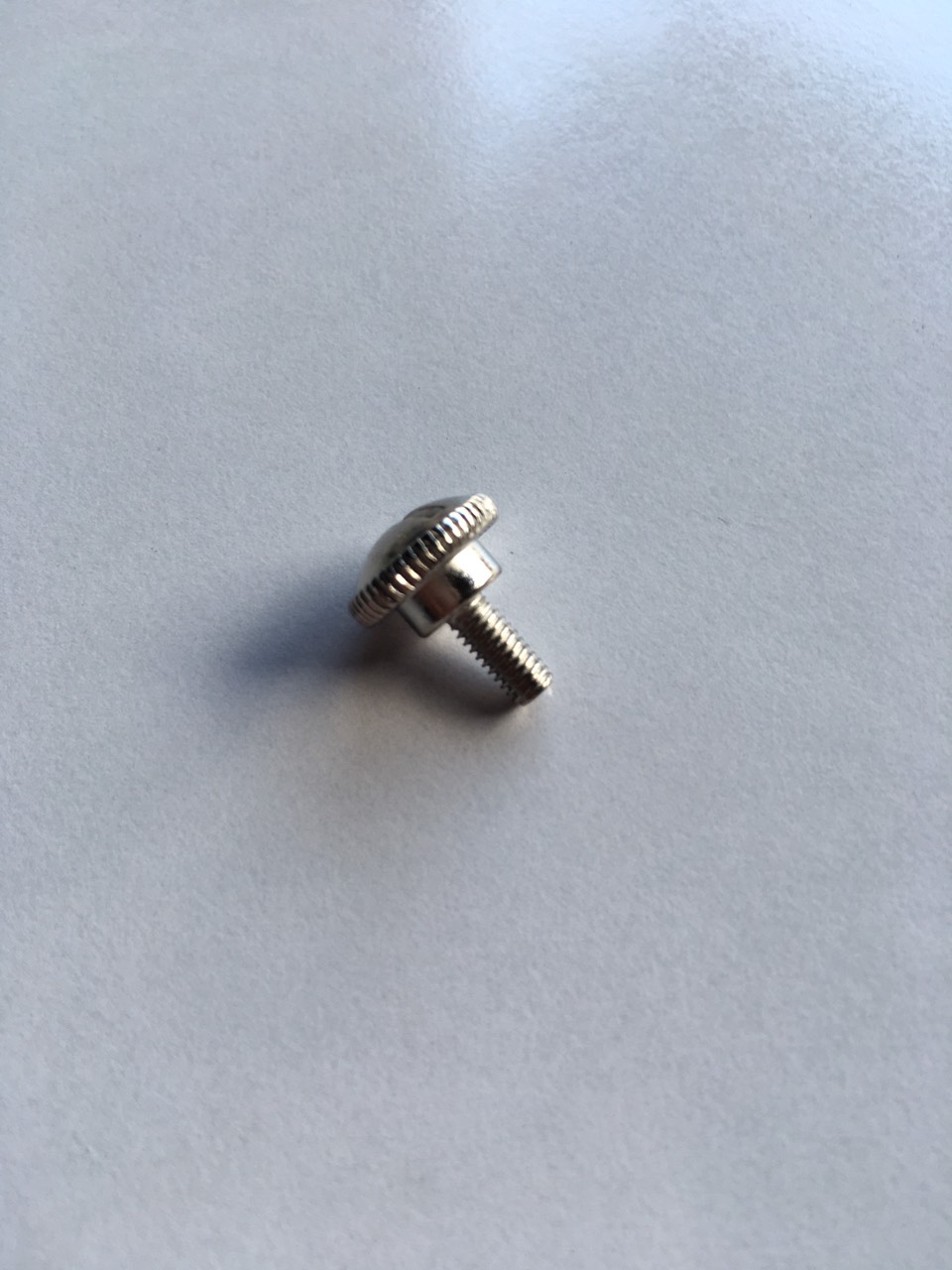 Ốc bắt cữ cho máy may. Ốc giữ cữ
