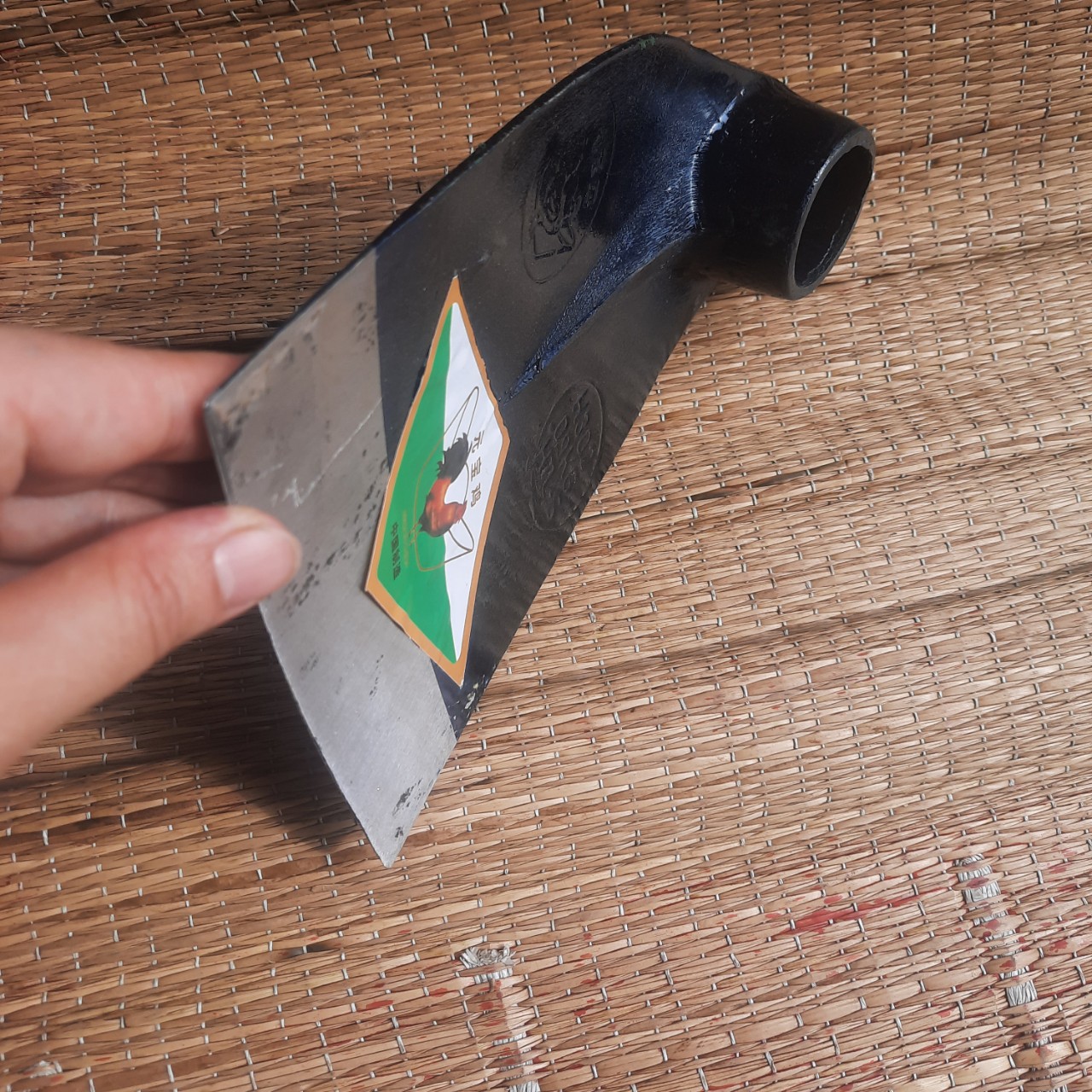 Cuốc con gà, cuốc xới đất cao cấp