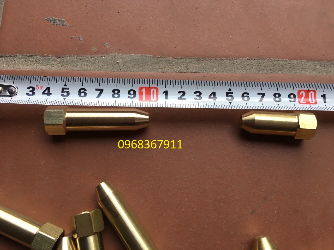 Béc rửa xe đồng thau