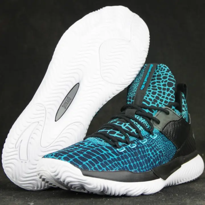 lightweight basketball shoes