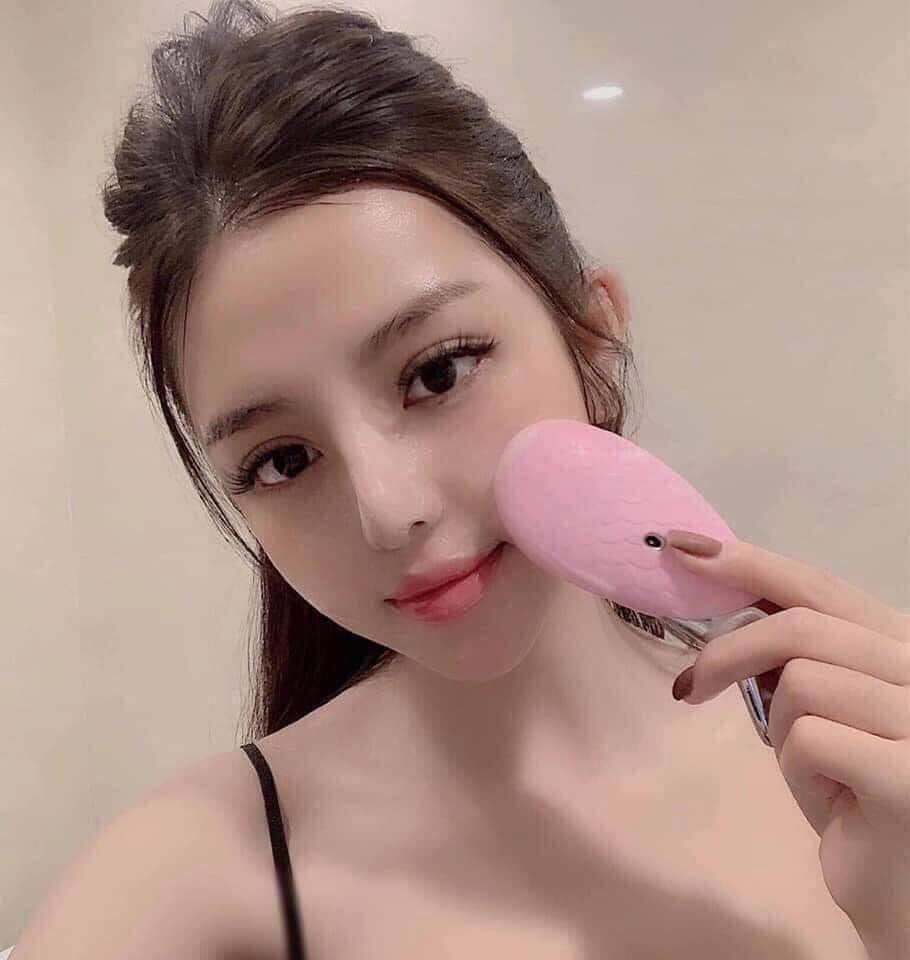 Máy Rửa Mặt Hình Cá Wellderma Cleansing Fish Hàn Quốc